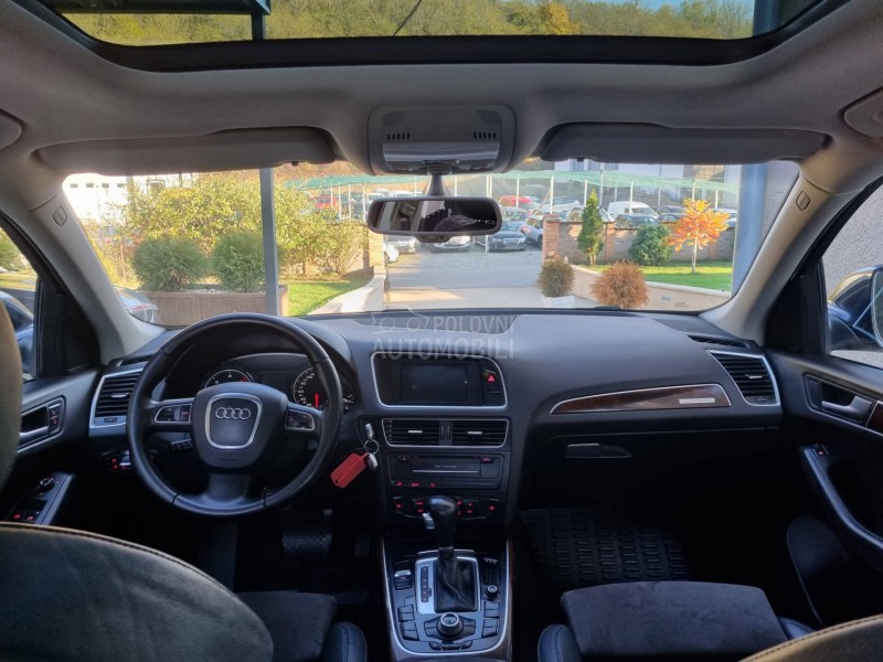 Audi Q5 2.0D QUATTRO/ PANO/