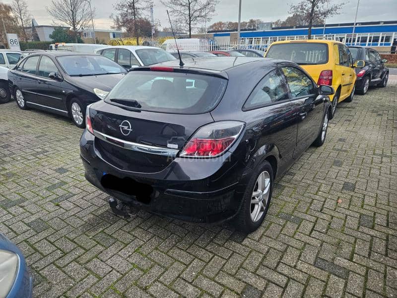 Opel Astra H 1.6 gtc