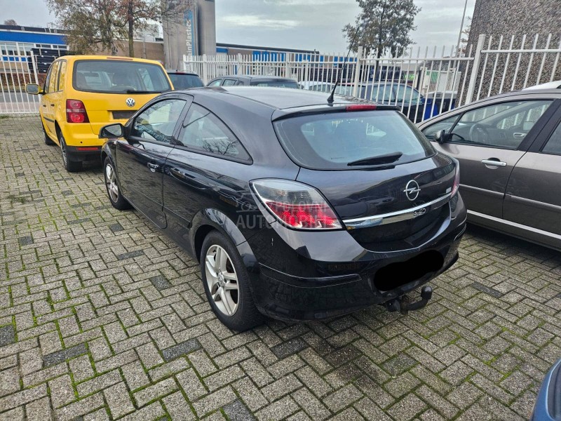 Opel Astra H 1.6 gtc