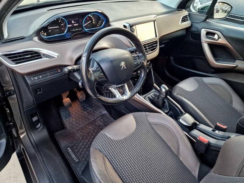 Peugeot 2008 1.2 puretech