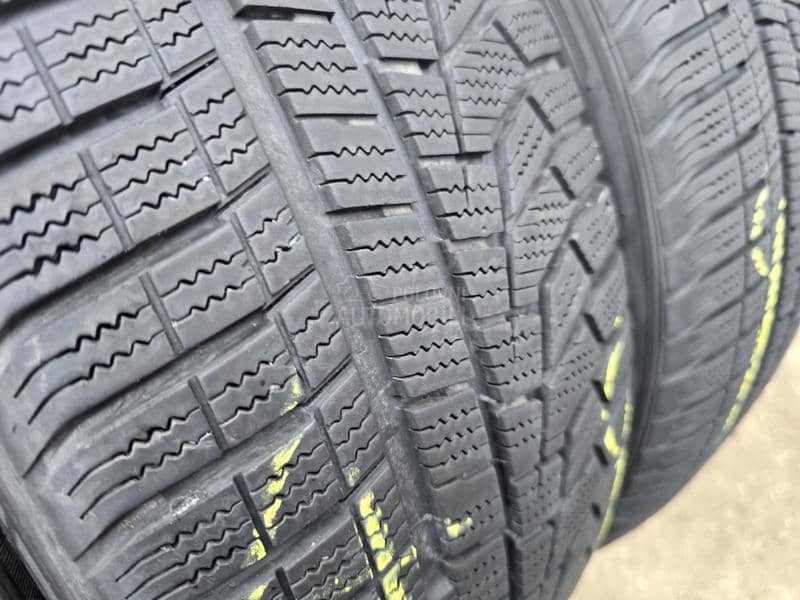 Hankook 215/55 R17 Zimska