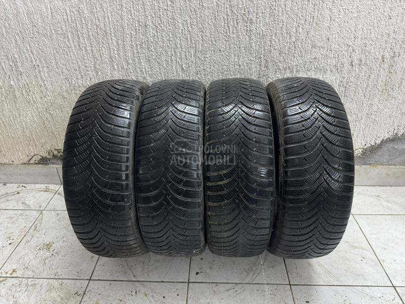 Hankook 185/60 R15 Zimska