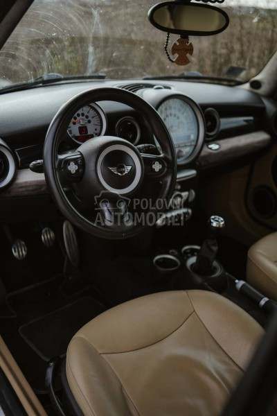 MINI Cooper 1.6 hdi