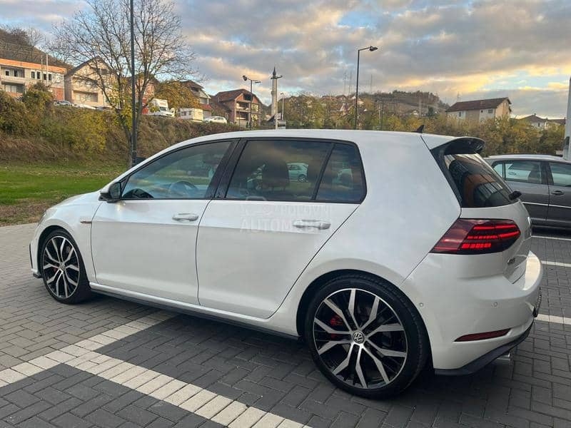 Volkswagen Golf 7 GTI Performance