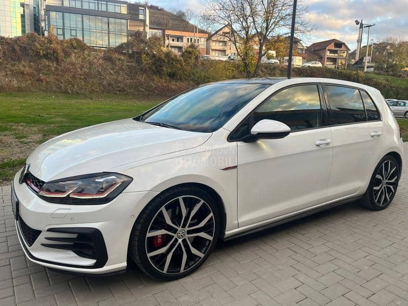 Volkswagen Golf 7 GTI Performance