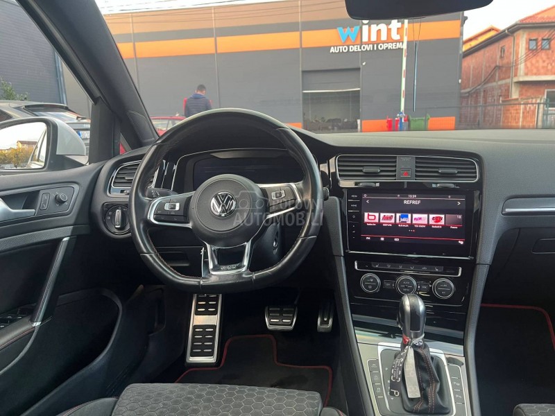 Volkswagen Golf 7 GTI Performance