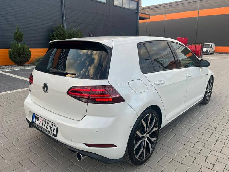 Volkswagen Golf 7 GTI Performance