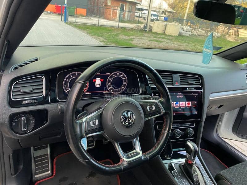 Volkswagen Golf 7 GTI Performance