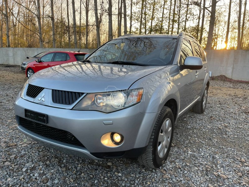 Mitsubishi Outlander 