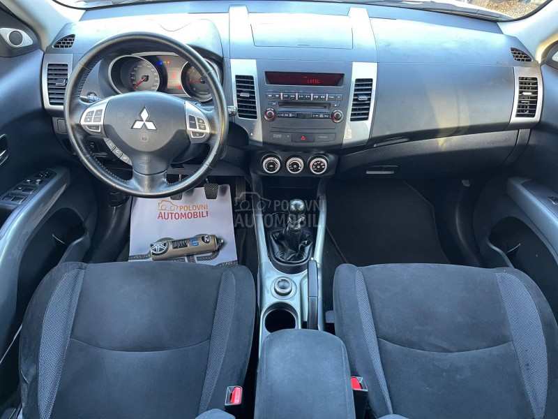 Mitsubishi Outlander 