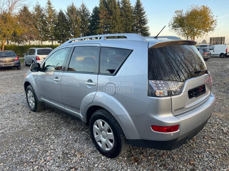 Mitsubishi Outlander 