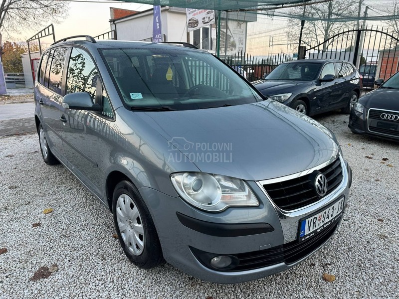 Volkswagen Touran 