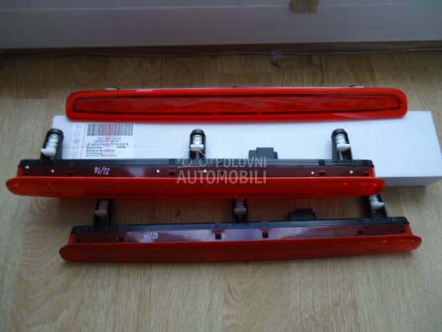 Trece Stop Svetlo Transporter