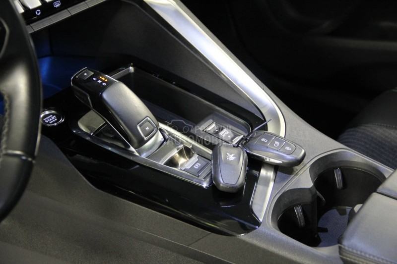 Peugeot 5008 RATA OD229/ALLURE AT