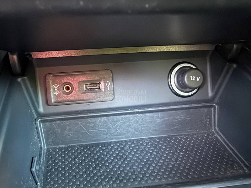 Volkswagen Golf Sportsvan 1,6tdi/6.6.k.w/alu17