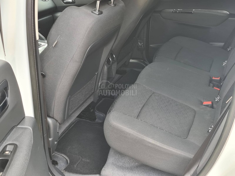 Peugeot 3008 1.6hdi NAAVIGACIJA