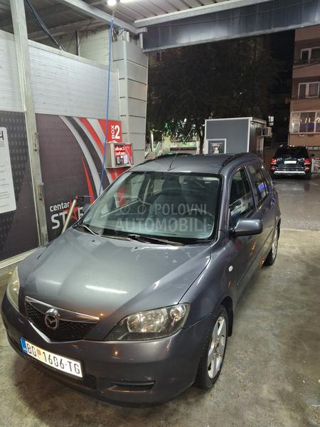 Mazda 2 