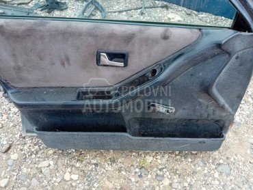 Prednji levi podizac stakla za Audi 80