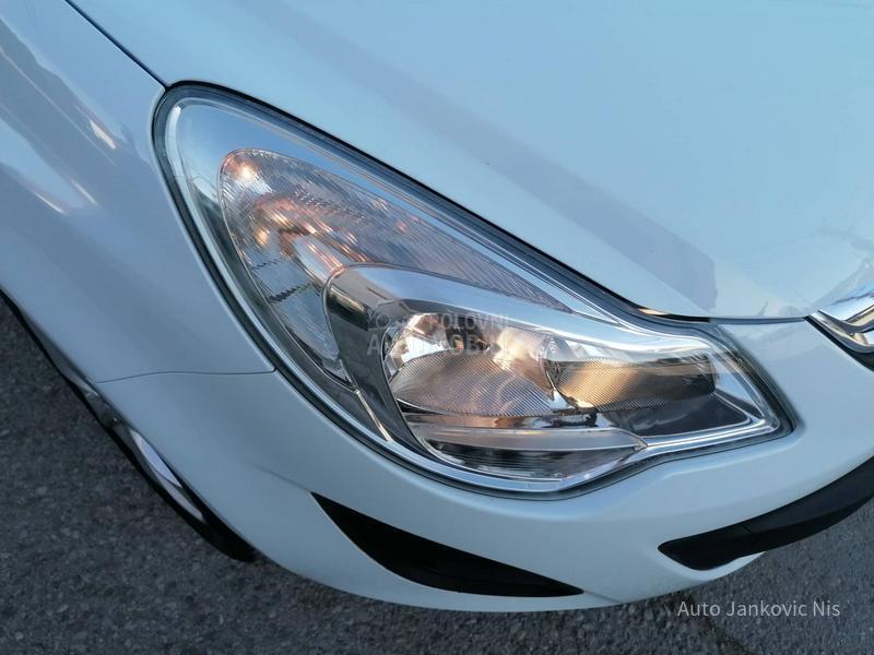 Opel Corsa D 1.4i ADAM 150 YEAR