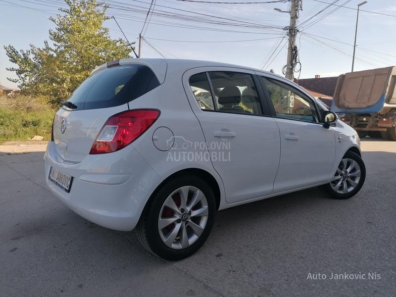 Opel Corsa D 1.4i ADAM 150 YEAR