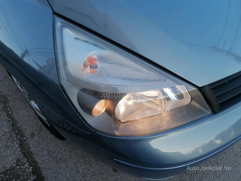 Renault Espace 2.0i FAMILY LINE CH