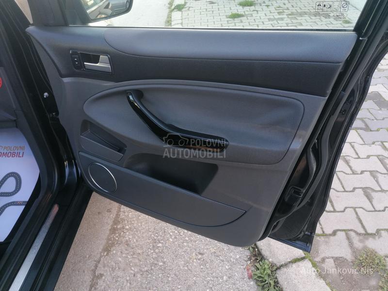 Ford Kuga 2.0tdci 4x4 TITANIUM