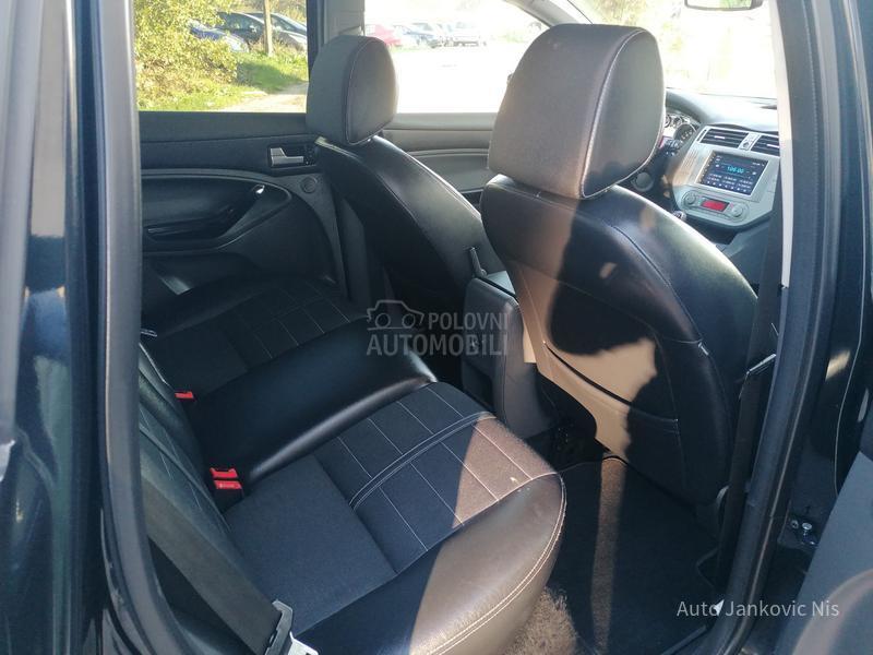 Ford Kuga 2.0tdci 4x4 TITANIUM