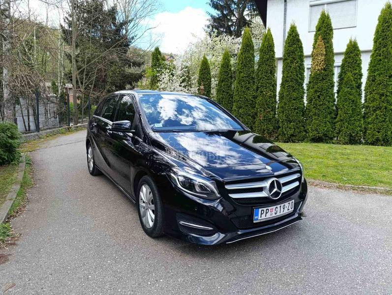 Mercedes Benz B 180 