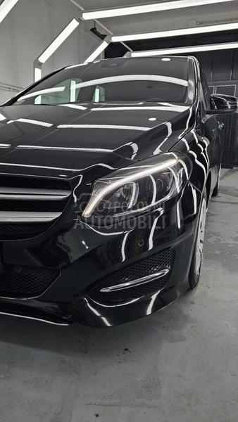 Mercedes Benz B 180 