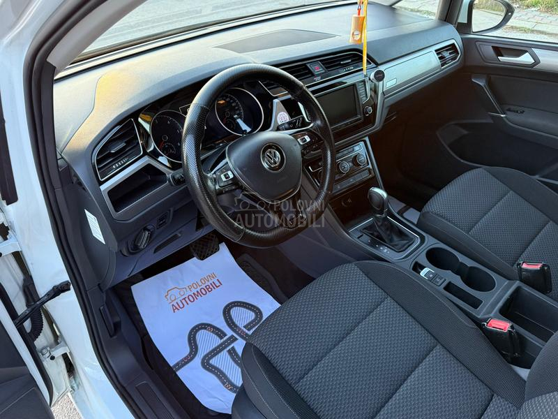 Volkswagen Touran 2.0tdi///D S G