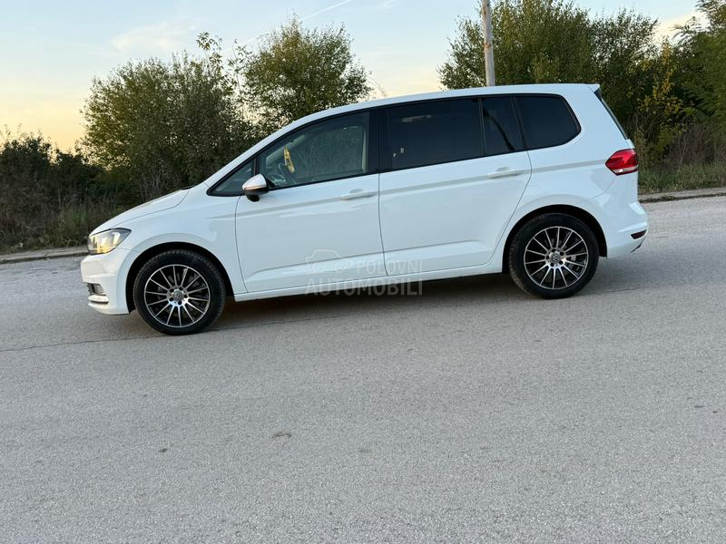 Volkswagen Touran 2.0tdi///D S G