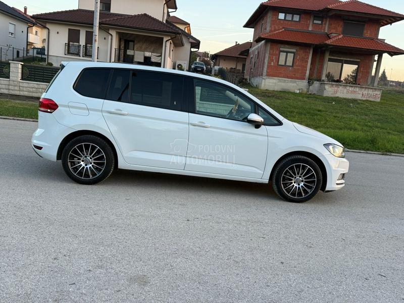 Volkswagen Touran 2.0tdi///D S G
