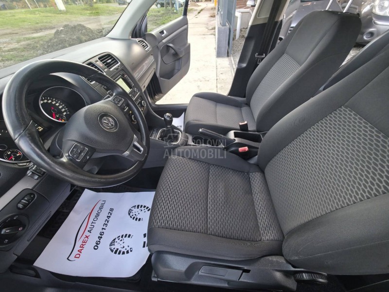 Volkswagen Golf 6 1.6 TDI N.A.V.I