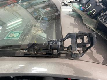 nosac krila za Volkswagen Golf 7