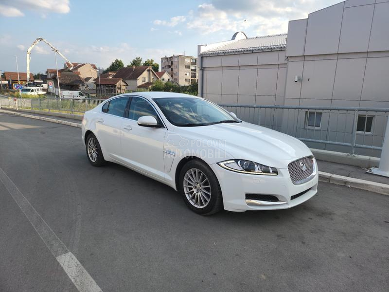 Jaguar XF 
