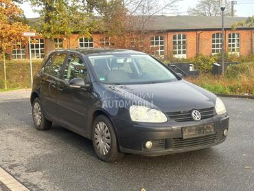Volkswagen Golf 5 1.9 tdi tour