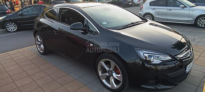 Opel Astra J GTC