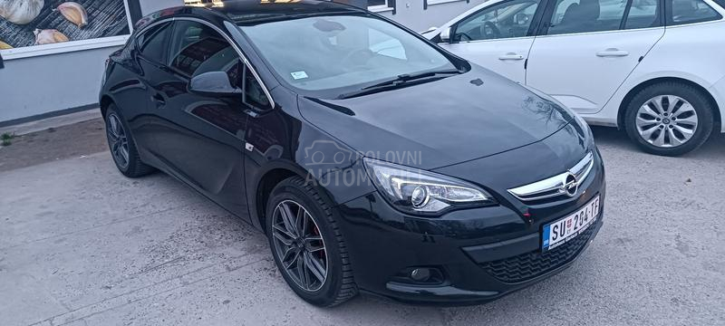 Opel Astra J GTC