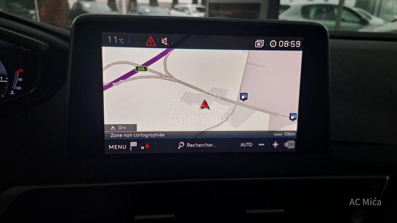 Peugeot 3008 1.5 BLU NAV ALU KAM