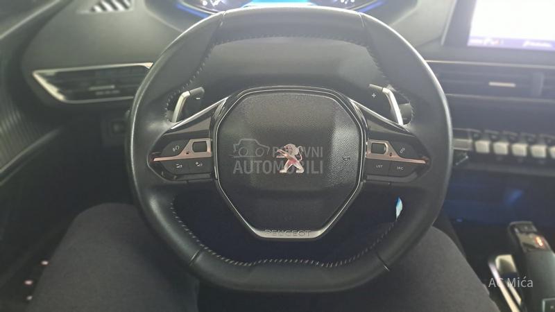 Peugeot 3008 1.5 BLU NAV ALU KAM