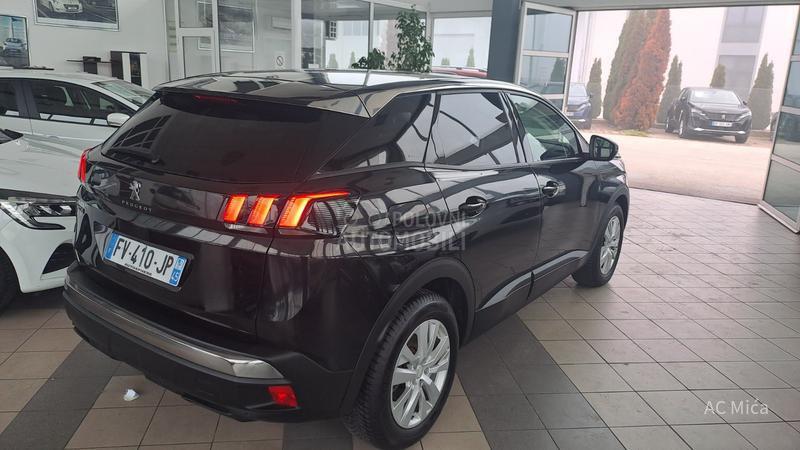 Peugeot 3008 1.5 BLU NAV ALU KAM