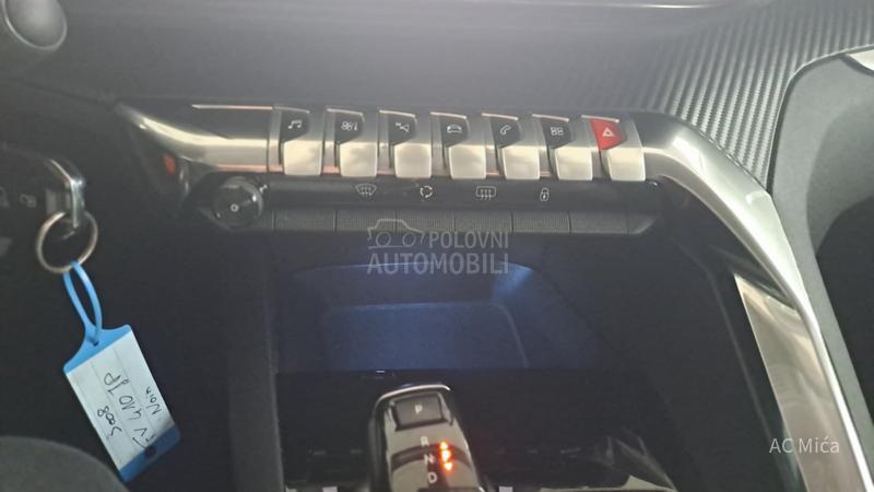 Peugeot 3008 1.5 BLU NAV ALU KAM