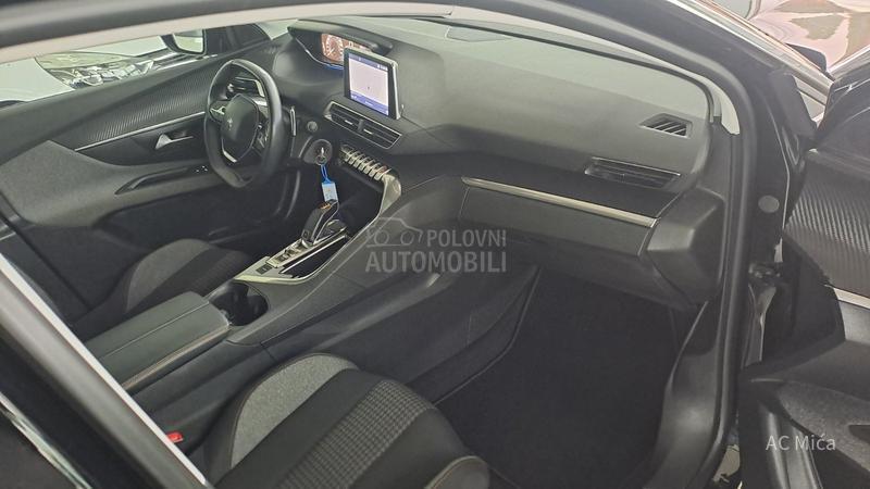 Peugeot 3008 1.5 BLU NAV ALU KAM