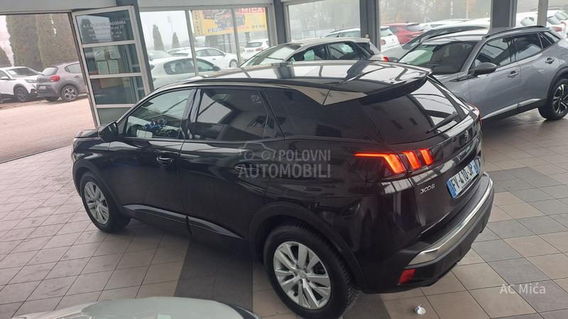 Peugeot 3008 1.5 BLU NAV ALU KAM