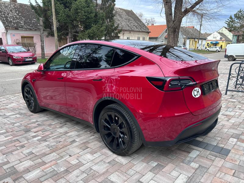 Tesla Model Y Long Range AWD