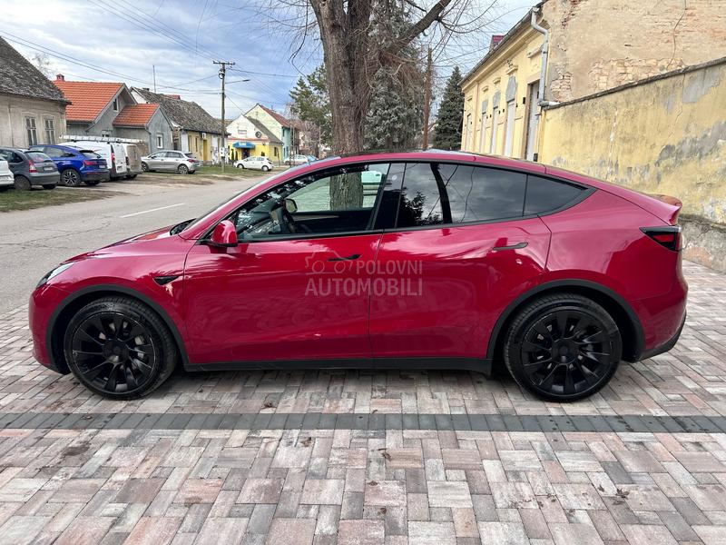 Tesla Model Y Long Range AWD