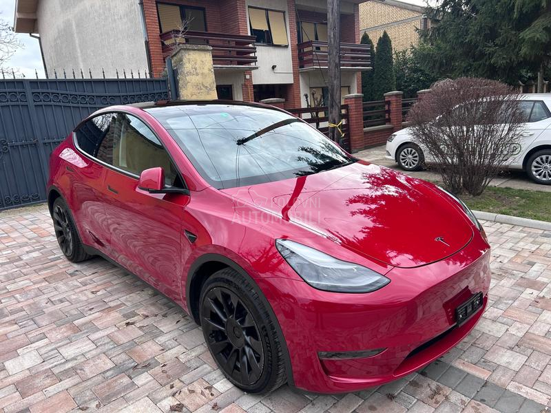 Tesla Model Y Long Range AWD