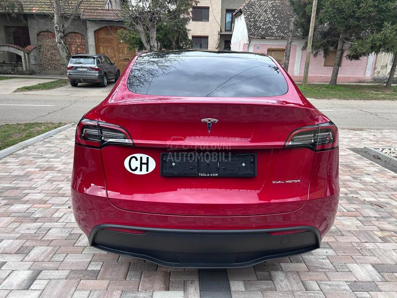 Tesla Model Y Long Range AWD