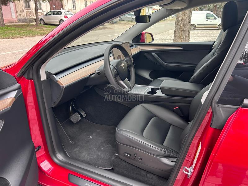 Tesla Model Y Long Range AWD