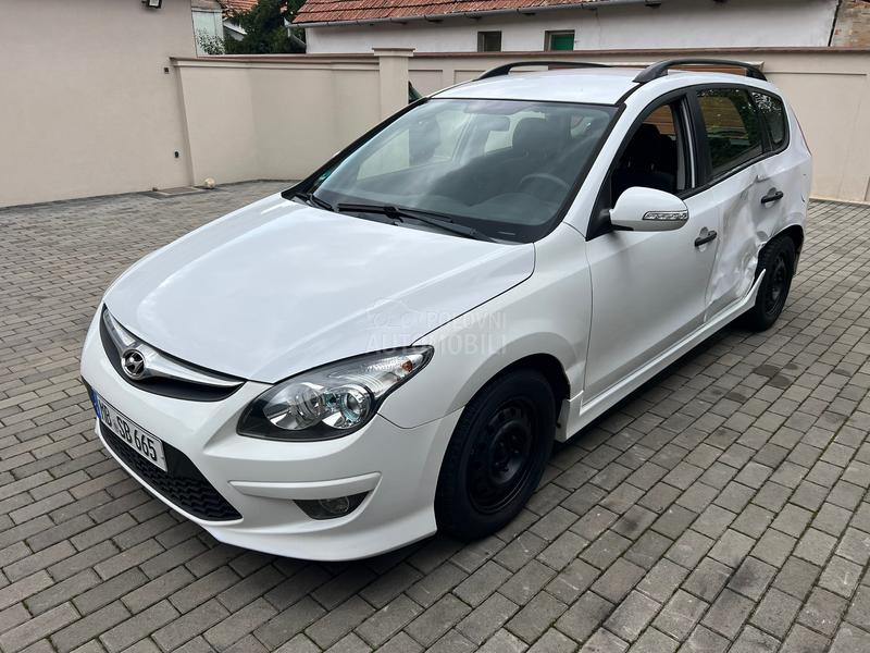 Hyundai i30 1.6 CRDI 6 B.RZINA